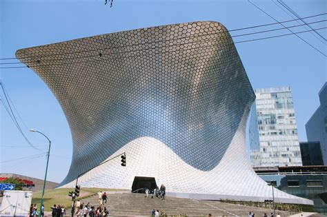  Knowing Modern Architecture: Mexico City -  A Delightful Dance Through Concrete and Culture